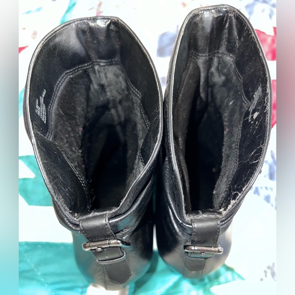 BCBGeneration Slouchy Short Leather Heeled Boots, Black, Size 8, Great Condition - Picture 5 of 16